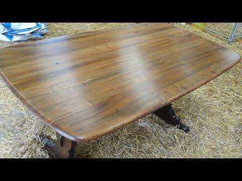 До и после обновление кухонного деревянного стола от  Dovna Enterprises